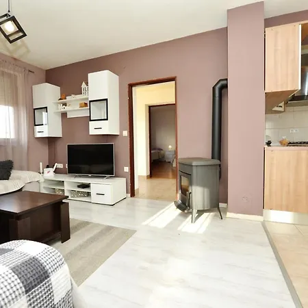 דירה Apartman Lana Maslenica יסניצה