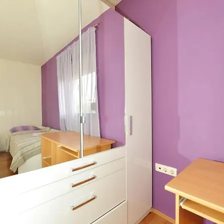 Apartman Lana Maslenica דירה